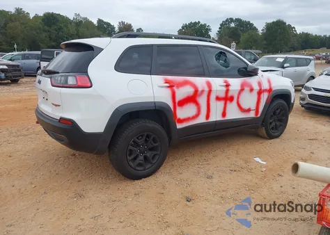 2020 Jeep Cherokee Trailhawk from USA, damaged, VIN 1C4PJMBX8LD517802